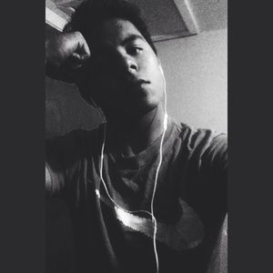 Meet your Posher, Genaro