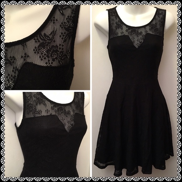 Soprano Dresses & Skirts - ✨SALE✨Sleeveless black lace skater dress Soprano