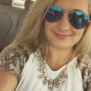 Meet your Posher, Erin