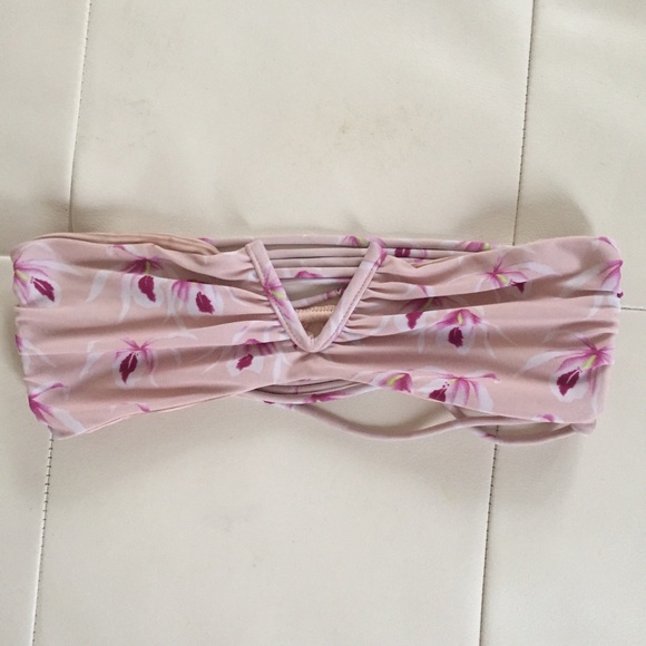 Acacia strapless top