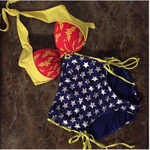Wonder Woman, high-rise bottoms,halter top bikini