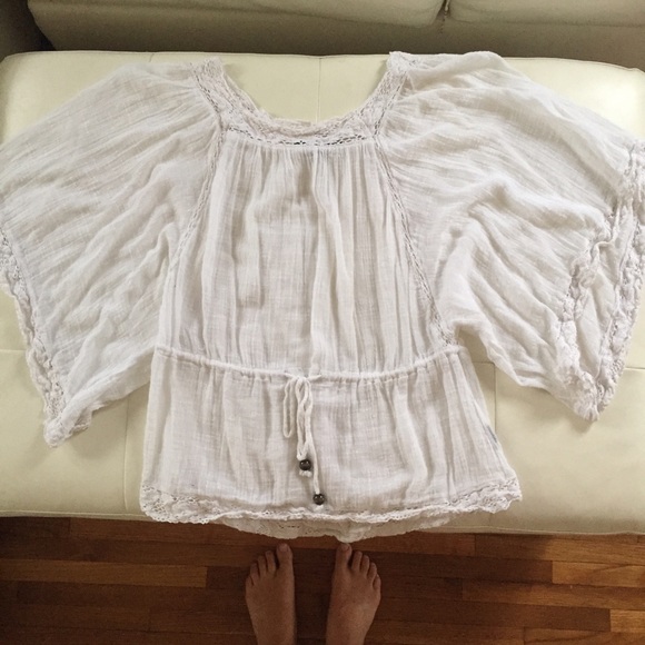 White flowy top/dress