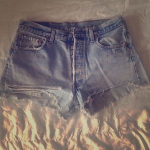Vintage Levi shorts 😍✨
