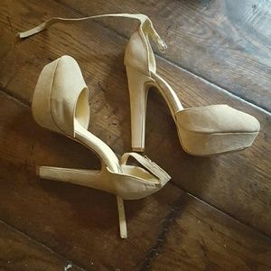 Nude platform heels