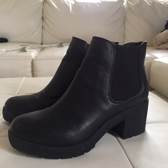 Like New Steve Madden Boots!