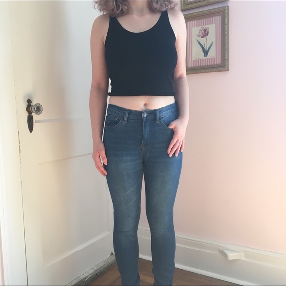 Light wash high waited jeans