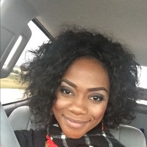 Meet your Posher, Dana