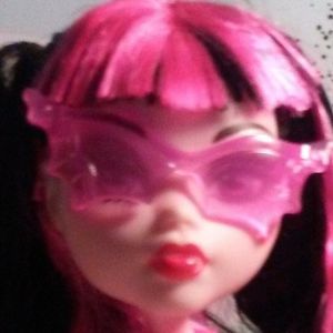 Meet your Posher, Connie