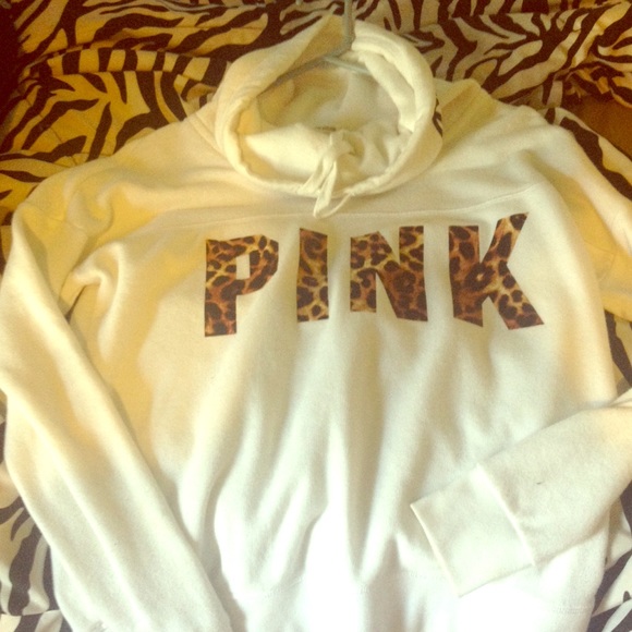Trade! Xs VS love pink cheetah cowl