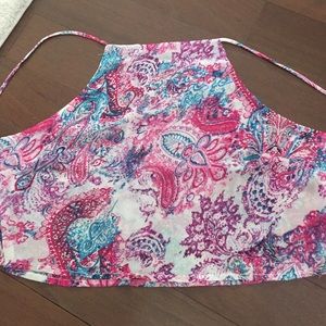 Cute tie back tank top!