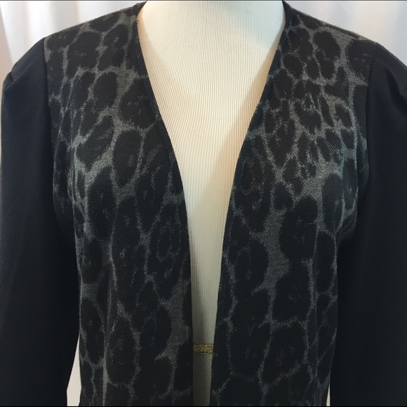 💞 Cynthia Rowley Blazer💞 - Picture 2 of 4