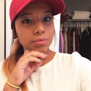 Meet your Posher, Vanessa