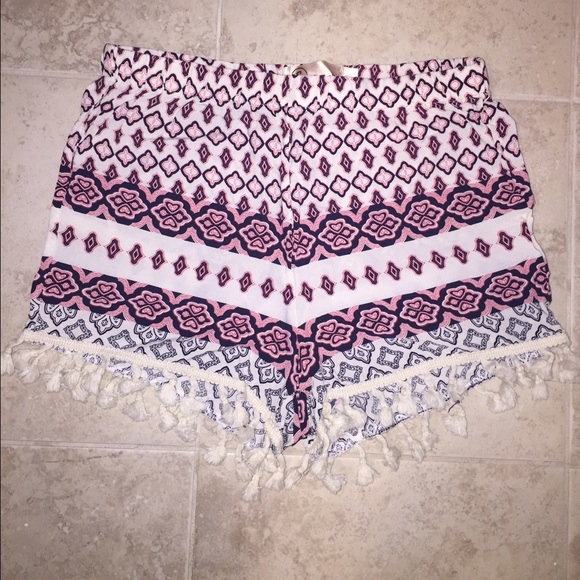 NWOT: fabric shorts tribal print with tassels