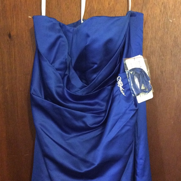 David's Bridal bridesmaid/ party gown - Picture 3 of 3