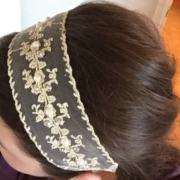 Lacy Pearl Headband