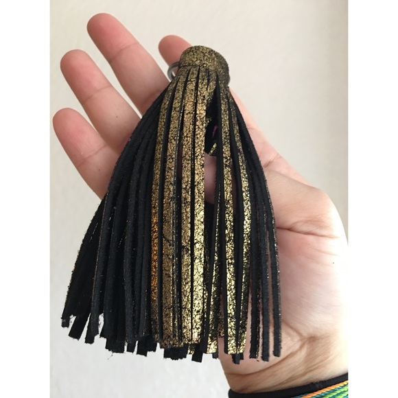 24 Karat Magic Tassel - Picture 4 of 5