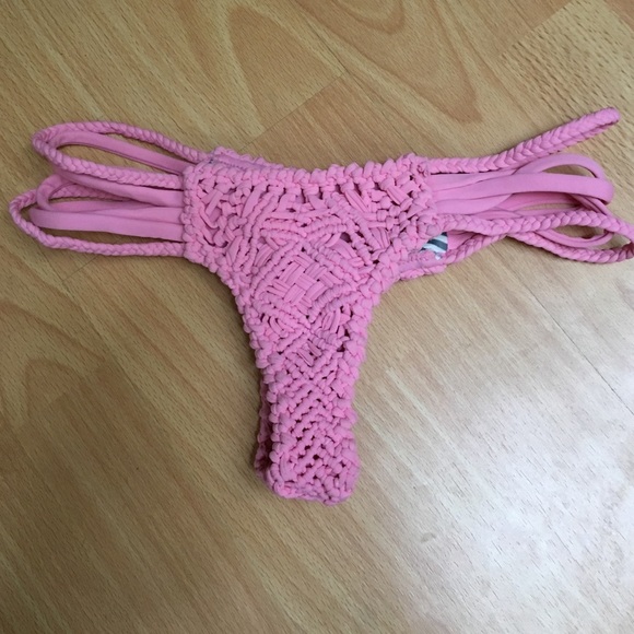 Rove crochet bikini bottoms size small