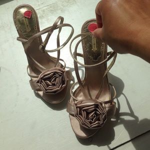 MAX STUDIO HEELS