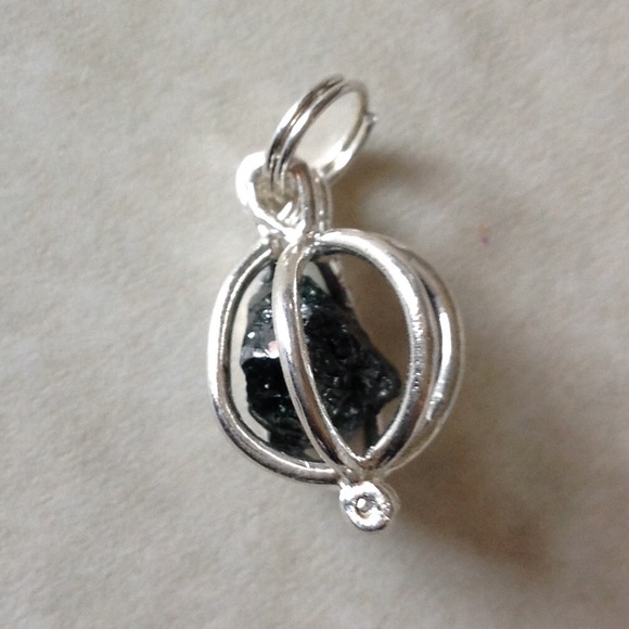 3.23 Ct Rough Diamond Natural Dark Green Pendant