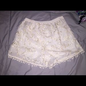 High waist floral white shorts with tassels