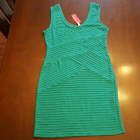 Green ribbed bodycon dress