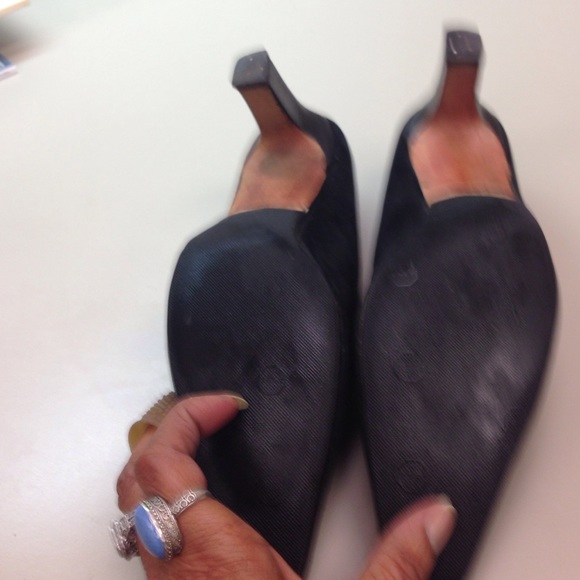 Preloved authentic suede pumps💥sale1 HR - Picture 2 of 4