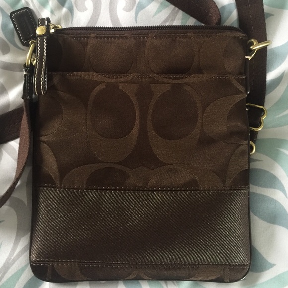 Coach Stripe Swing Pack Crossbody - Picture 2 of 3