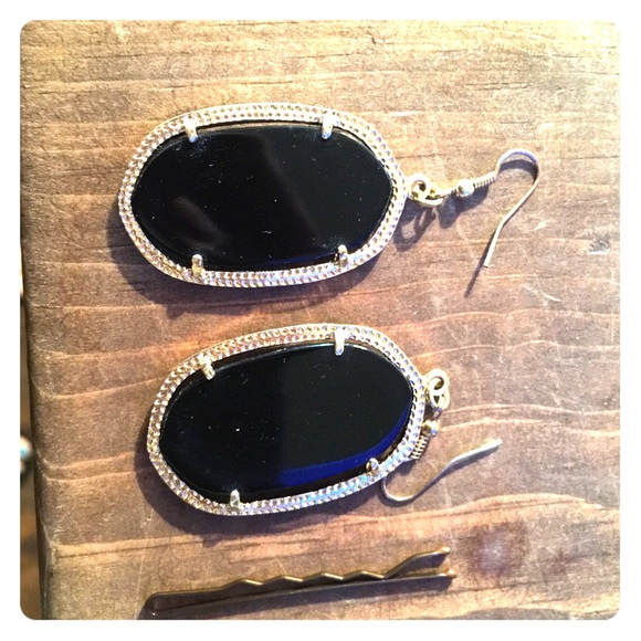 Kendra scott inspired earrings