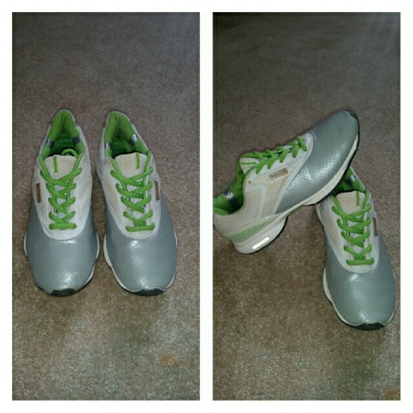 Reebok easy tone 7