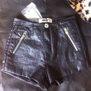 ▪️NEW! faux leather biker shorts! ▪️