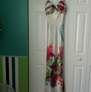 Long dress perfect for special ocassions