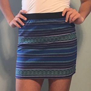 NEVER WORN AE Cute striped skirt | AE