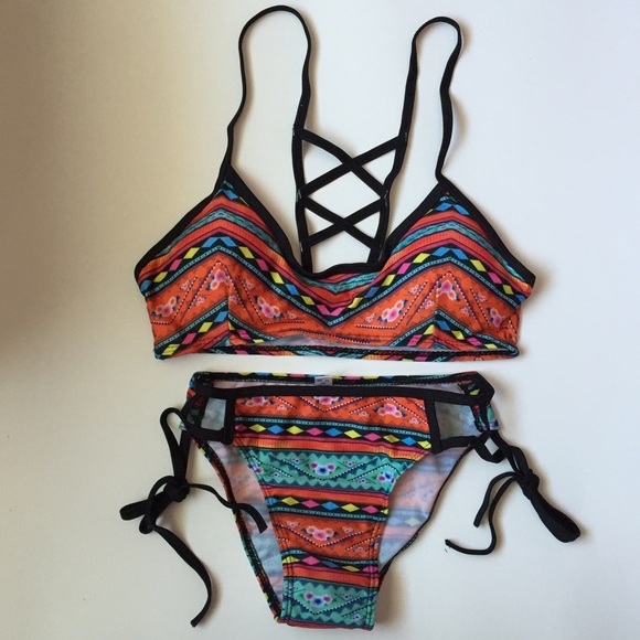 Bikini set - Picture 2 of 3