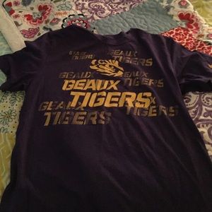 LSU tshirt