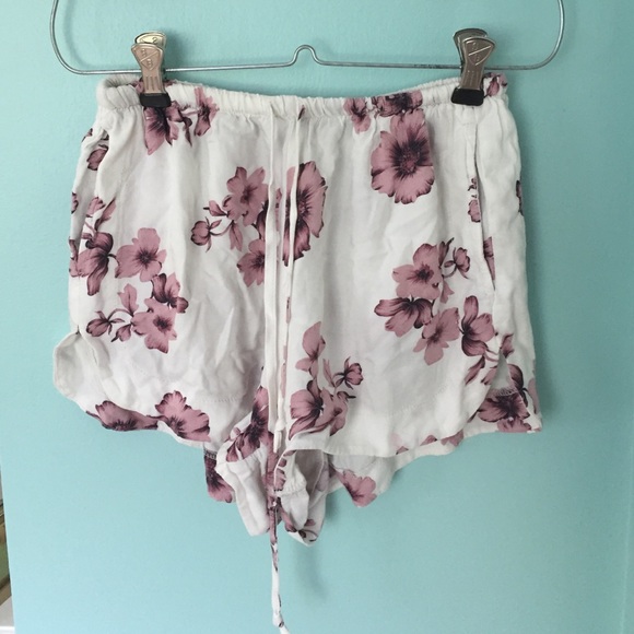 Brandy Melville Eve Shorts