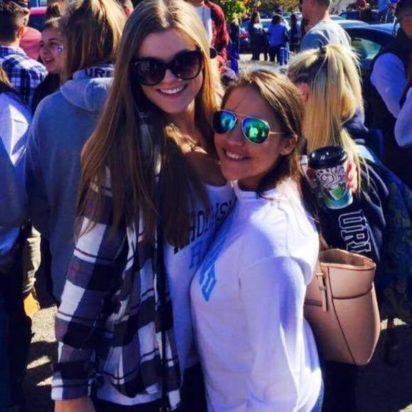 Meet your Posher, Holly