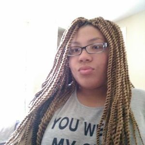 Meet your Posher, Lana