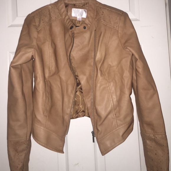 Jacket - Picture 1 of 2