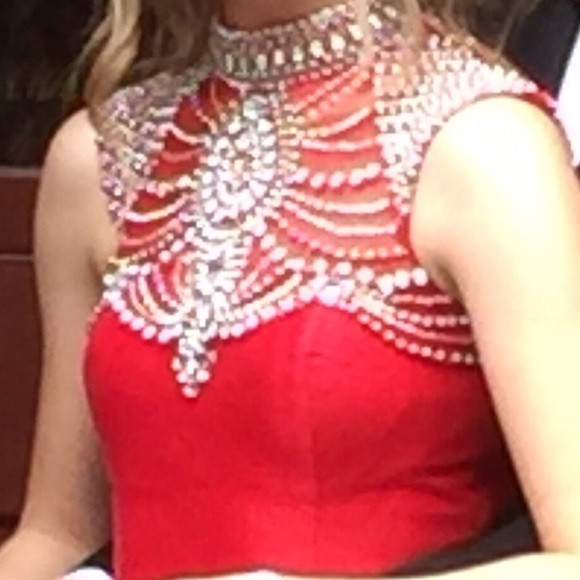 GORGEOUS Rachel Allen Red Prom Dress