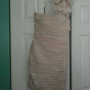 Short dress perfect for special ocassions