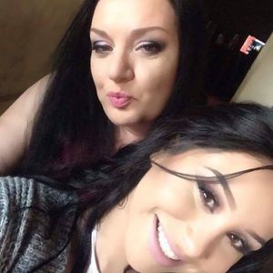 Meet your Posher, Estella