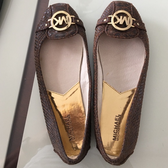 Michael Kors flats! Like New!