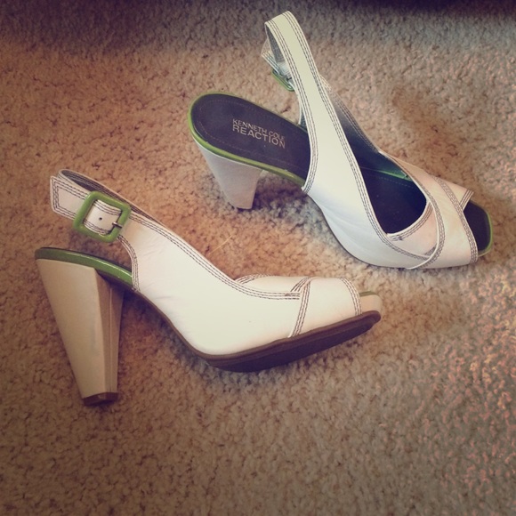 Kenneth Cole peep toe heels!
