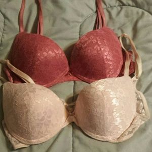 Victorias Secret 34 B  bras