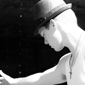 Meet your Posher, Derek