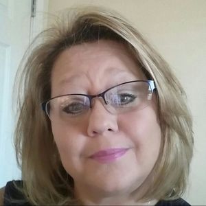 Meet your Posher, Cathy