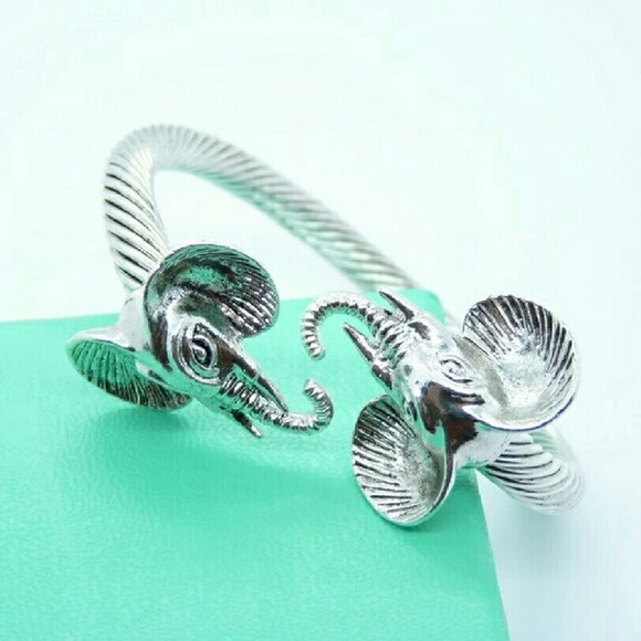 Jewelry - Elephant Bangle Bracelet