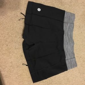 Size 4 Lululemon boogie shorts