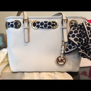 Michael kors handbag