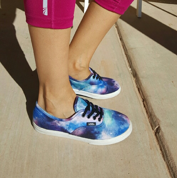 TRADED Cosmic Lo Pro Vans